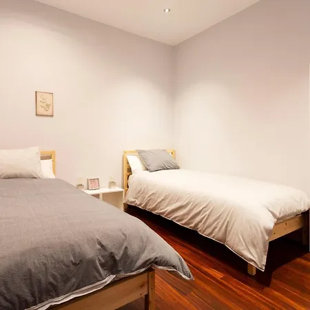 Isozaki Home, Guggenheim Y Glamour Lejlighed *